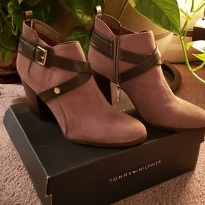Tommy Hilfiger Suede Ankle Boots